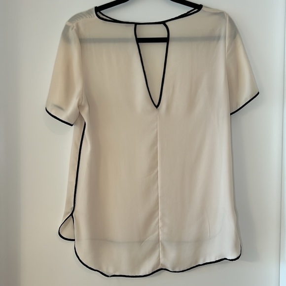 Zara Blouse - Picture 2 of 2